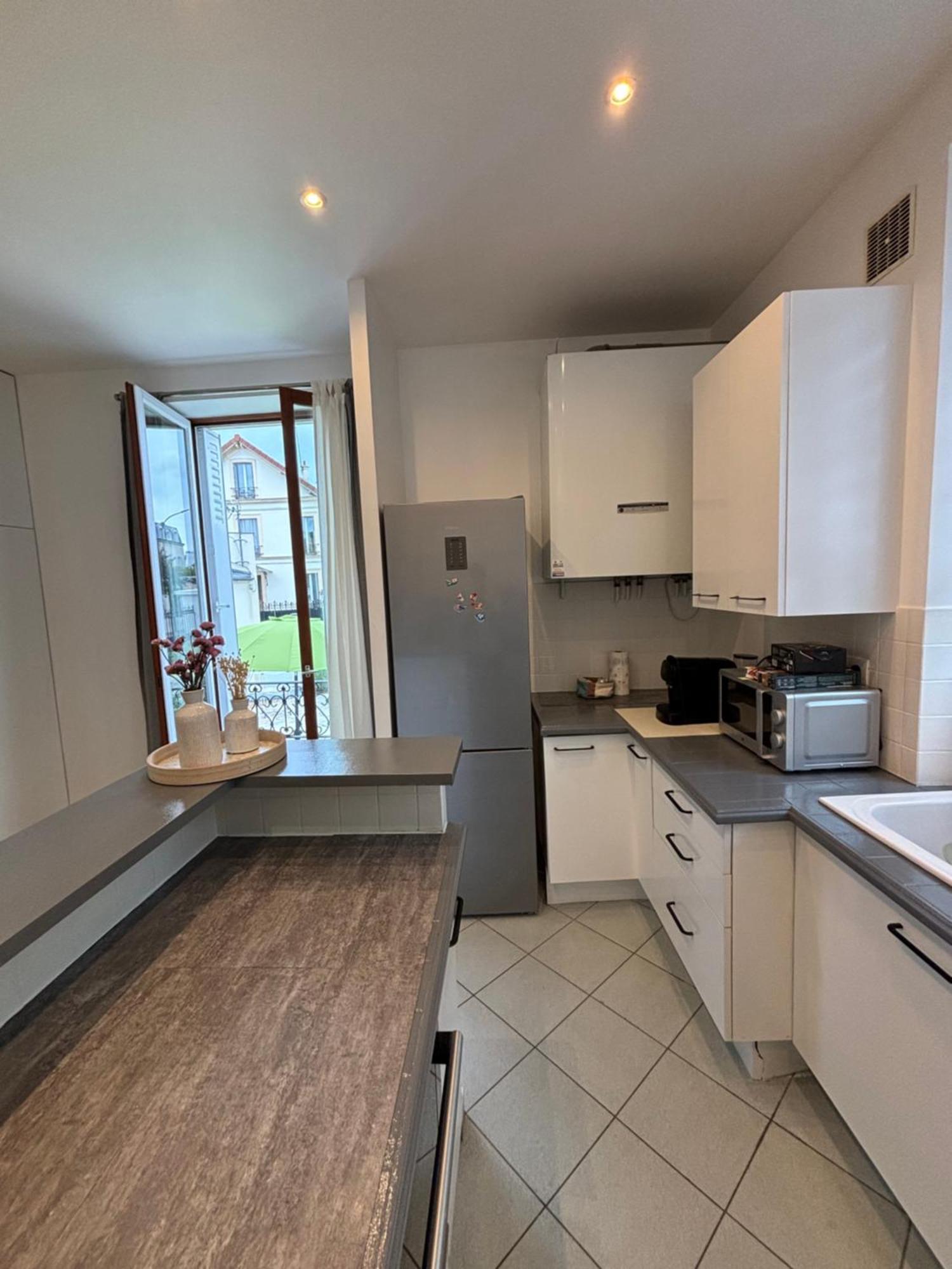 Appartement 2 Chambres Dans Une Belle Maison A Proximite De Paris Asnières Buitenkant foto